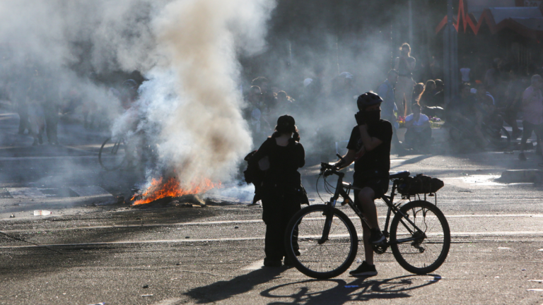 VIDEOS - Manifestaciones y desórdenes en Plaza Italia en nueva conmemoración del estallido social