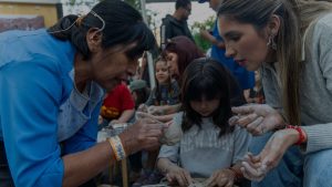 “PalpArte”: La aplaudida iniciativa de prevención de cáncer de mama que se instaló en Ruidosa Fest