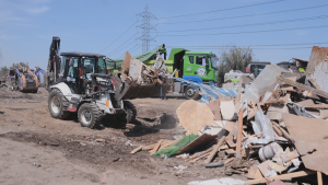Uso de maquinaria pesada y zanjas: las acciones para evitar retomas en la toma Dignidad