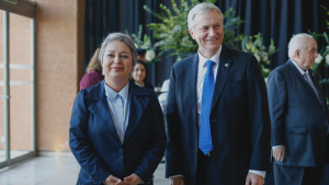 Encuesta Criteria: Kast y Jeannette Jara igualan en primera vuelta y republicano saca ventaja en balotaje