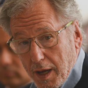 Alvaro García responde a generadoras por falta de acuerdo: 