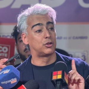 ME-O desafía críticas por franja con IA: “La verdad duele, prepárense porque vienen más capítulos”