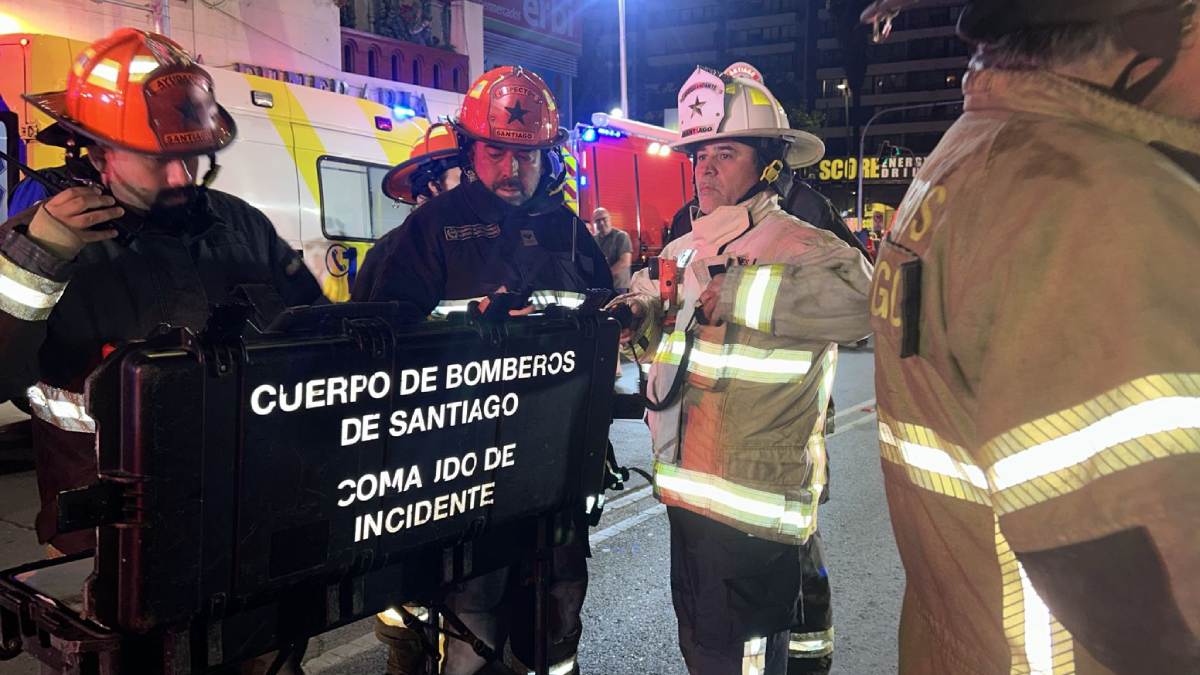 VIDEO – Cómo se desató el incendio que obligó a evacuar a más de 200 vecinos en pleno Santiago Centro