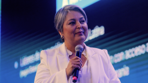 Panel Ciudadano UDD: Jara sube al primer lugar, pero no logra imponerse en eventual segunda vuelta con Kast o Matthei