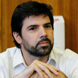 Corte aprueba desafuero de Joaquín Lavín León por tráfico de influencias y presuntas facturas falsas