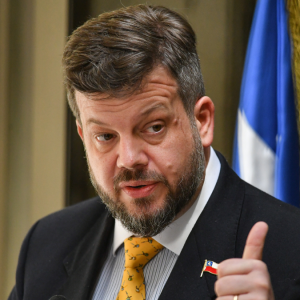 Kaiser compromete “comisión Piñera” en su eventual gobierno para “esclarecer” hechos del estallido social