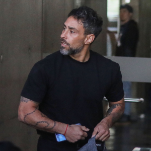 Jorge Valdivia no vuelve a la cárcel: tribunal rechaza prisión preventiva y extiende plazo de investigación