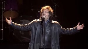 VIDEOS - Los delirantes momentos que marcaron el recital de Javier Milei en Argentina