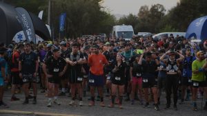 Más de 600 corredores participaron en el tradicional circuito nocturno en Parque Aguas de Ramón en La Reina