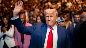 El inédito anuncio de Trump: la Casa Blanca recibirá evento de UFC para su cumpleaños número 80