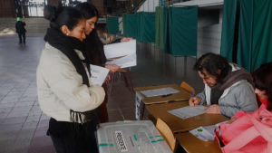 Menos de $1.000 por voto: Congreso en llamas por rebaja en reembolso de platas políticas propuesta en Ley de Presupuesto