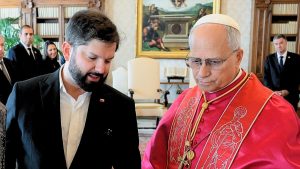 Boric invitó al Papa León XV a Chile: 