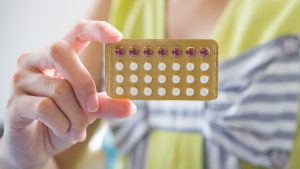Sernac revela brechas de 200% en el valor de pastillas anticonceptivas: revisa cuáles son las más caras