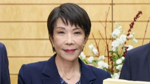 Fanática de Margaret Thatcher y en contra del matrimonio igualitario: conoce a Sanae Takaichi, la primera ministra de Japón