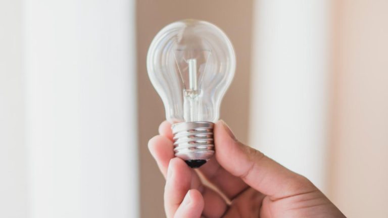 MAPAS - Confirman cortes de luz para este miércoles: revisa las comunas afectadas