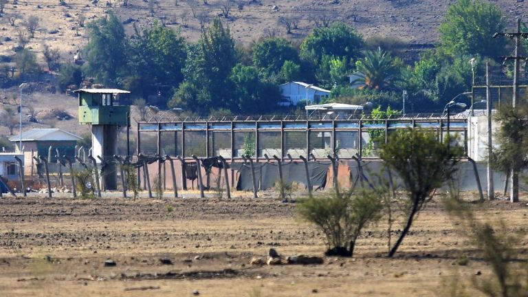 Encuesta Cadem: 63% cree que presos por delitos de DDHH que estén gravemente enfermos o de edad muy avanzada no deben tener beneficios