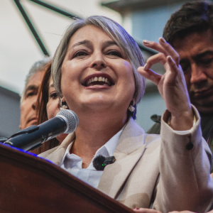 Comando Jara reitera su distancia con La Moneda: 