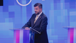 Johannes Kaiser se mostró a favor de conceder indultos a presos mayores de 85 años