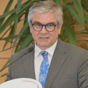 La reaparición de Mario Marcel: las señales de Jara, la economía no se cae y el impacto del medio ambiente