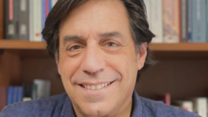 Economista Guillermo Larraín y la segunda vuelta: 