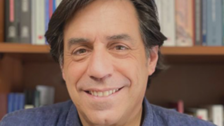 Economista Guillermo Larraín y la segunda vuelta: 