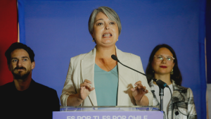 Tras sus recientes polémicas: Jeannette Jara le baja el pulgar a Darío Quiroga y le pide la renuncia