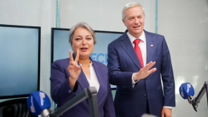 Primer debate antes del balotaje: Jara estrena tono confrontacional y Kast se apega al guión de primera vuelta