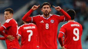 VIDEO - Con un jugador menos: Chile le gana a Perú y cierra el año con tres triunfos consecutivos