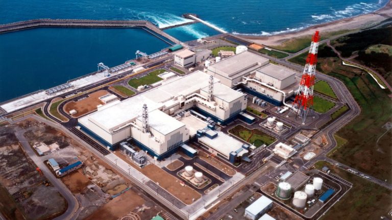 Cómo será la mayor central nuclear del mundo que fue aprobada para reabrirse en Japón