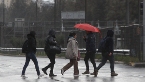 Lluvia en Santiago: bajan las temperaturas y el día en que caerán precipitaciones en la Región Metropolitana esta semana