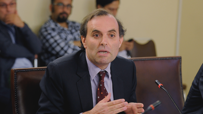 Exdirector de Unidad de Lavado de Dinero y Crimen Organizado: 