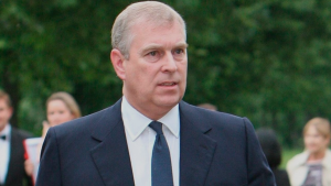 ¿Por qué Isabel II lo permitía?: ex príncipe Andrés llevó prostitutas a Buckingham durante años