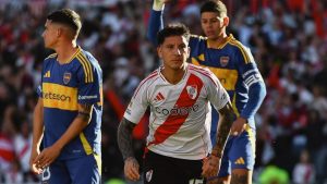 Boca Juniors vs River Plate: a qué hora y dónde ver el Superclásico argentino con chilenos presentes en ambos equipos