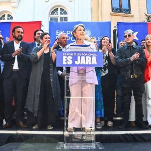 Partidos toman las riendas de la campaña de Jara: Paulina Vodanovic (PS) pasa a ser jefa de campaña y Daniel Núñez coordinador estratégico (PC)