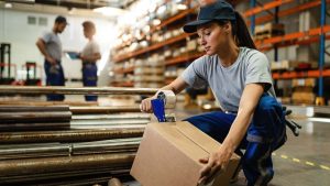 Más de mil vacantes disponibles por el Black Friday: revisa sueldos y cómo postular