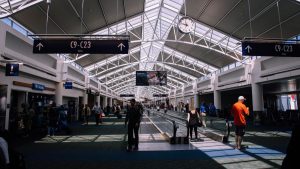 Crisis aérea en Estados Unidos: más de mil vuelos cancelados por segundo día consecutivo