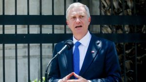 Kast envía saludo de Navidad agradeciendo a las Fuerzas Armadas y trabajadores esenciales