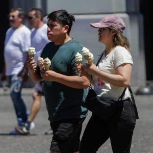 Alerta por ola de calor en la RM: este será el momento más caluroso del día
