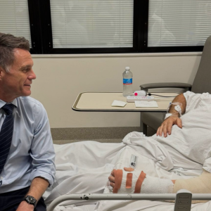 Héroe de Australia: podría perder un brazo y campaña reúne un millón de dólares en un día