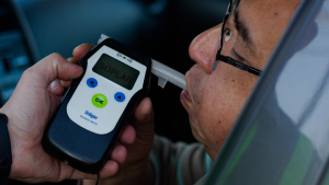 Los chilenos no aprenden: tienen más miedo a ser detenidos que a manejar ebrios o chocar