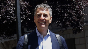 Andrés Velasco por propuesta de Kast de eliminar las contribuciones: 