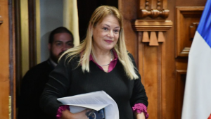 Vivanco aún no es notificada de querella en su contra