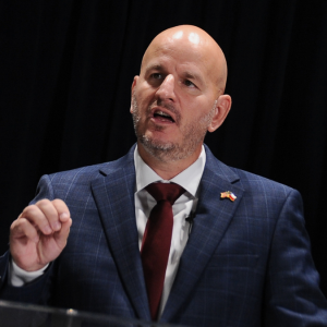 Embajador de EEUU cuestionó a Boric: 