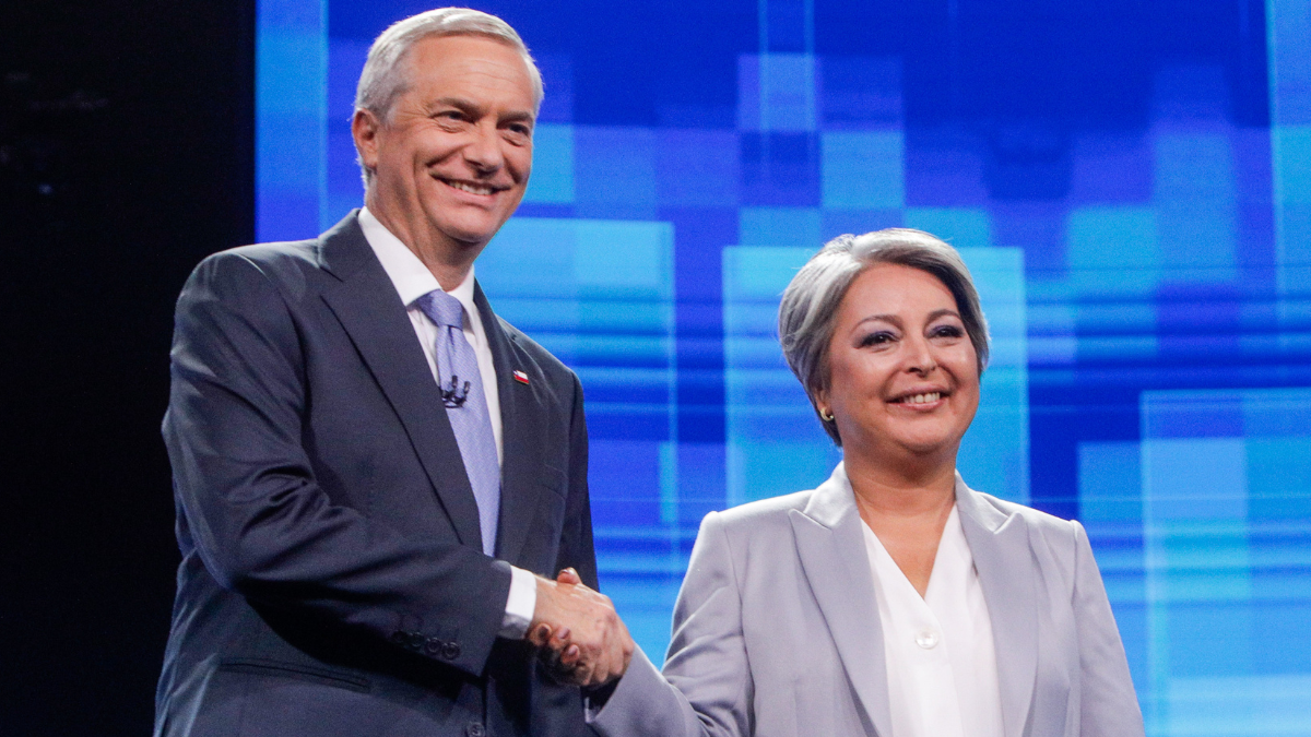Kast y Jara se preparan para la definición de la segunda vuelta presidencial en Chile