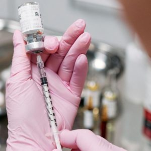 Estados Unidos dejará de recomendar vacunas contra la hepatitis B a todos los recién nacidos