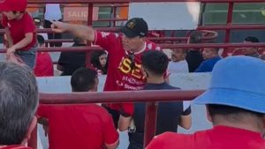 VIDEO - Polémico entrevero del delegado Durán en partido de UE: Gobierno apeló a estatuto administrativo