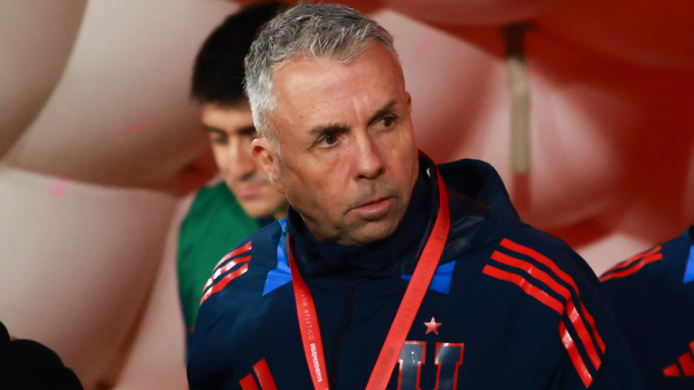 La millonaria cifra que la U debe negociar con Gustavo Álvarez y el DT que tomaría fuerza para asumir su reemplazo