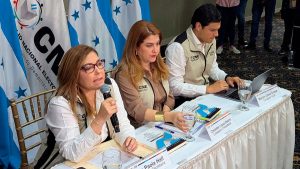 Elecciones en Honduras: aprueban informe para declarar a ganador con el 99,2% de las actas en medio de tensiones