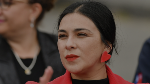 Caso Chinamart: Karol Cariola prestó declaración como imputada y aclaró vínculo con empresario Bo Yang