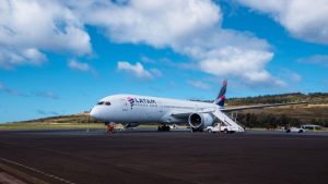 Oxford Economics: Latam Airlines aportó US$5 mil millones al PIB de Chile en 2024 y generó 130 mil empleos